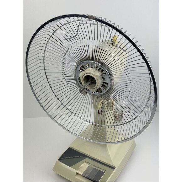 Vintage Kuo Horng 12” Oscillating Desk Fan Model KH-203 3 Speed  - Works GREAT - Picture 7 of 11